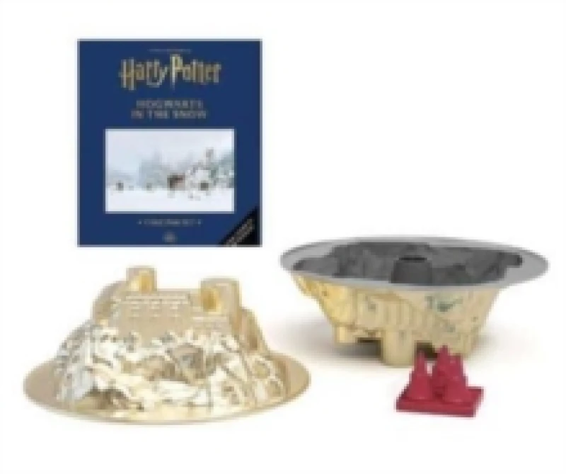 Image of Harry Potter: Hogwarts in the Snow Cake Pan Set Novelty book