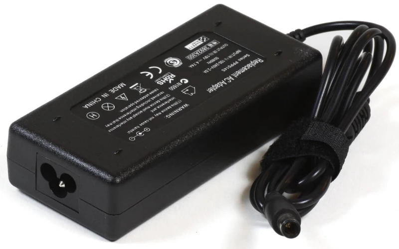 Image of CoreParts MUXMBA-00019 power adapter/inverter Indoor 65 W Black