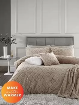 Image of Catherine Lansfield Cosy Diamond Duvet Cover Set