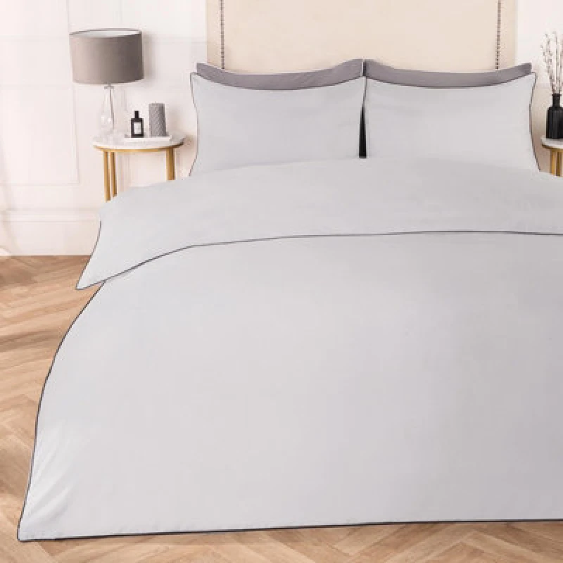 Image of OHS OHS Piped Edge Bedding Set Soft Duvet Cover with Pillowcase in Light Grey Size: King Light Grey King Unisex 5027434204328