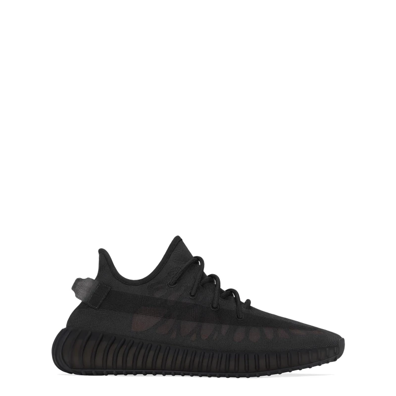 Image of Yeezy Boost 350 V2 Sneakers Junior Runners 3.5 (36) Black 09143542235