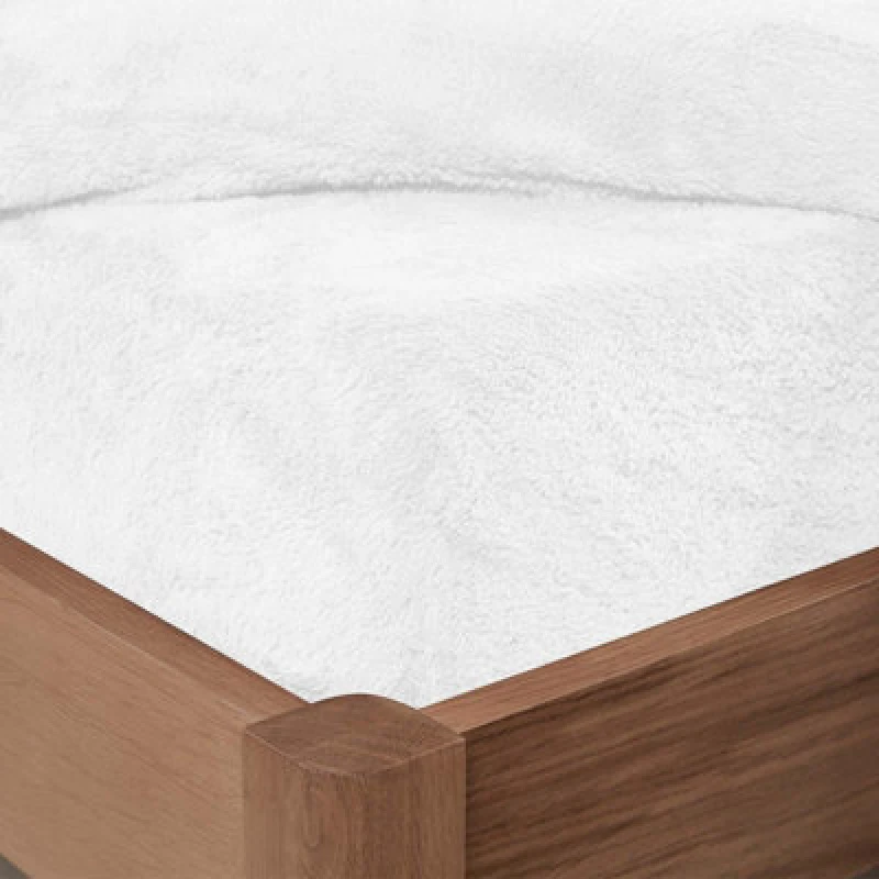 Image of OHS OHS Teddy Fleece Thermal Fitted Bed Sheet in White Size: Single Fitted White Single Fitted Unisex 5027434172764