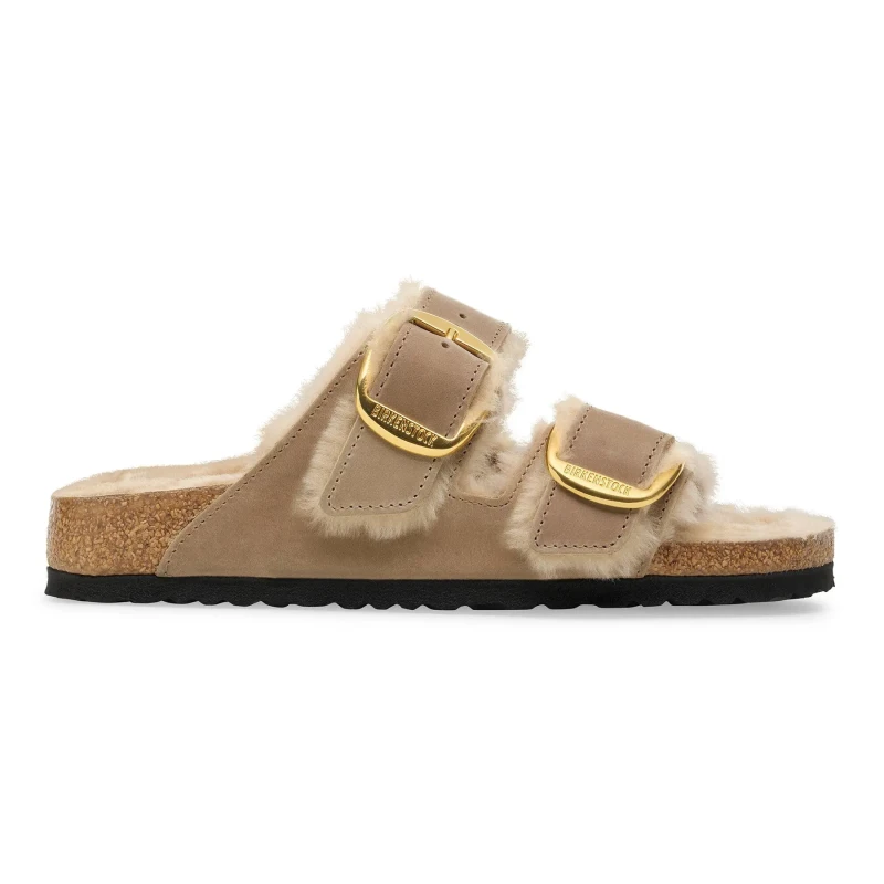 Image of Birkenstock Womens slides Birkenstock Arizona Big Buckle Shearling Beige Female 39 Etroit