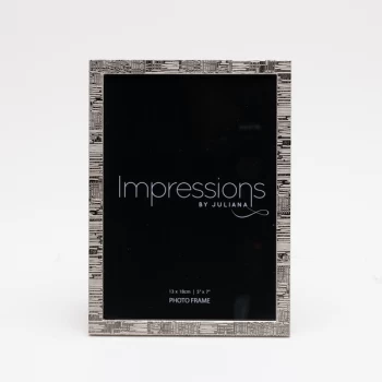 Image of 5" x 7" - Silver Photo Frame with Contemporary Edge