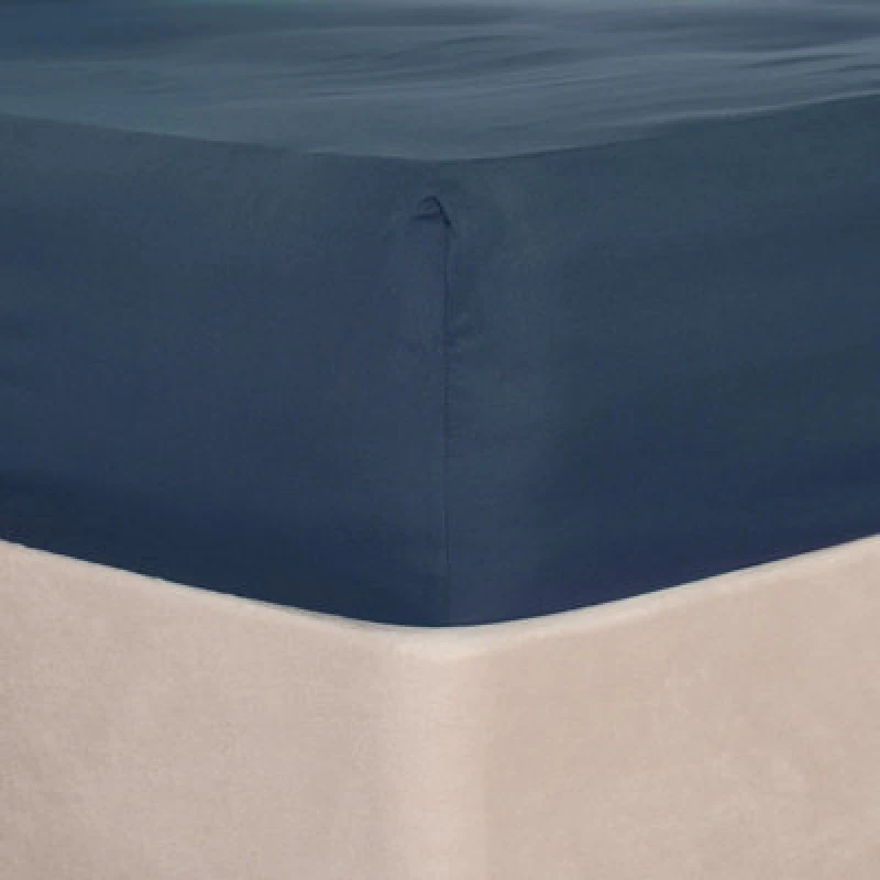 Image of OHS OHS Plain Dyed Non-Iron Fitted Bed Sheet in Dark Blue Size: Single Dark Blue Single Unisex 5027434182688