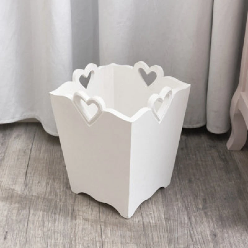 Image of Melody Maison White Wooden Bin With Heart Cut Out White unisex