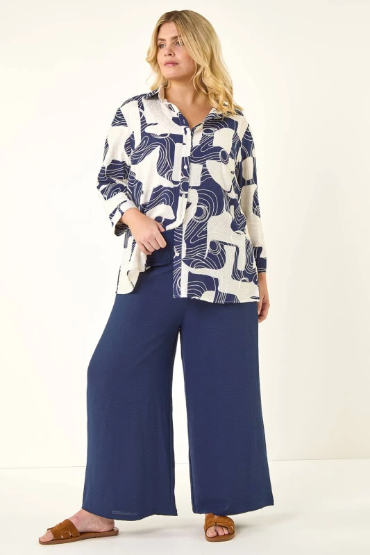 Image of Roman Womens Curve Textured Geometric Shirt in Navy Size: 16 Navy Female 16