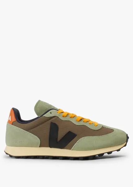 Image of Veja Mens Rio Branco Trainers In Green