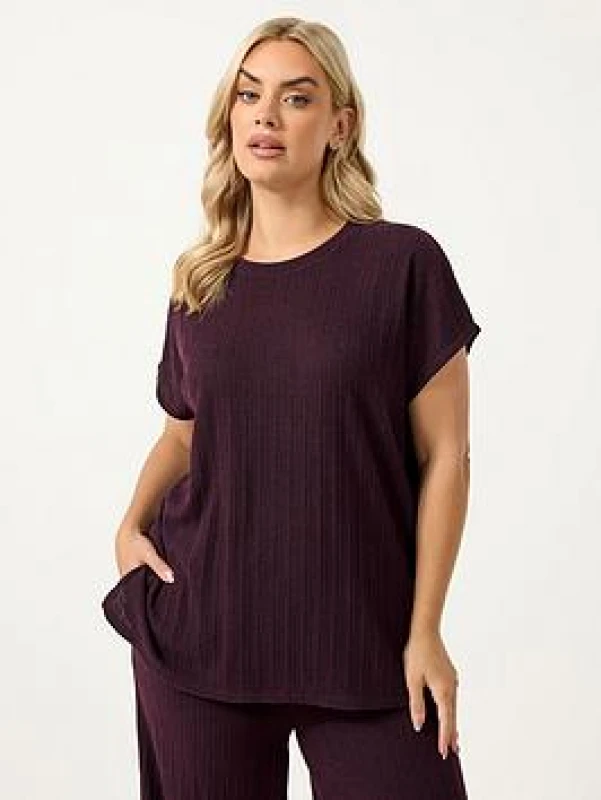 Image of Yours Womens Floral Embroidered Maxi Dress in Black Size: 24 Black Female 24