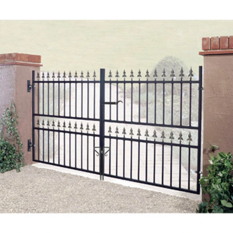 Image of Cannock Gates Corfe Premium Range Spear Top Low Double Gate - Steel - Fits Gap Of 2438mm X 1168mm High - Electro Galv./black Powder Coated