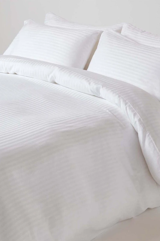 Image of Homescapes White Egyptian Cotton Duvet Cover And Pillowcases 330 Tc, Double