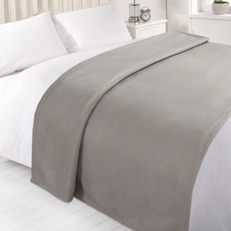 Image of OHS OHS Warm Plain Fleece Throw Over Bed Blanket in Light Grey Size: 120cm x 150cm Light Grey 120cm x 150cm Unisex 5027434088911