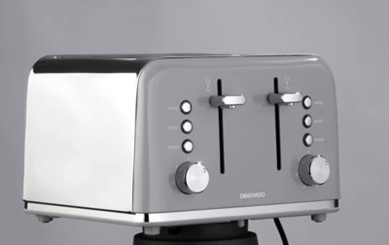 Image of Daewoo Daewoo Grey 'Kensington' Stainless Steel 4 Slice Toaster Crumb Tray Defrost Reheat Grey One Size Unisex 5024996958607