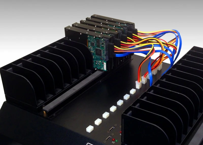 Image of iStorage iStorage Kanguru Clone 23HD SATA Pro HDD/SSD duplicator Black 23 copies KCLONE-23HDS-PRO