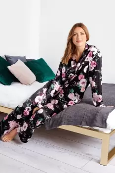 Image of Tall Satin Pyjama Set