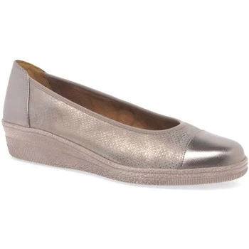 Image of Gabor Petunia Womens Patent Accent Low Heeled Pumps womens in Gold.5,6,7,7.5,8