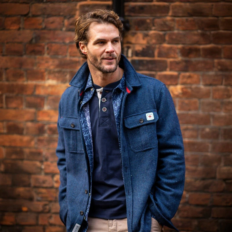 Image of Brakeburn Brakeburn Men Calthorpe Shirt in Blue Size: Small Blue S Male 5052414966590