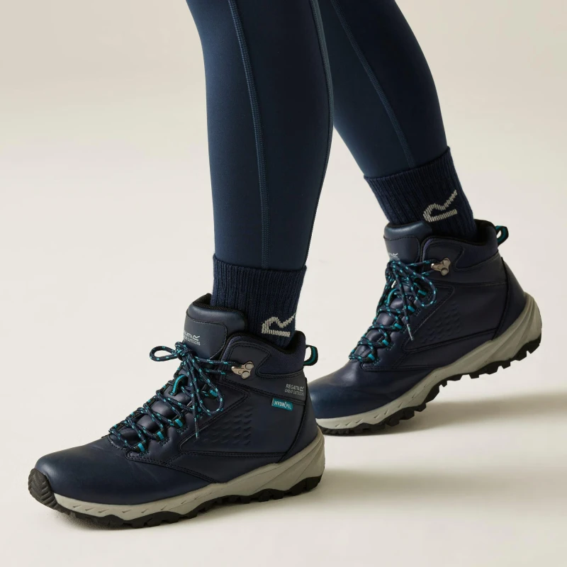 Image of Classic womens hiking boots Regatta Holcombe Bleu Female 38