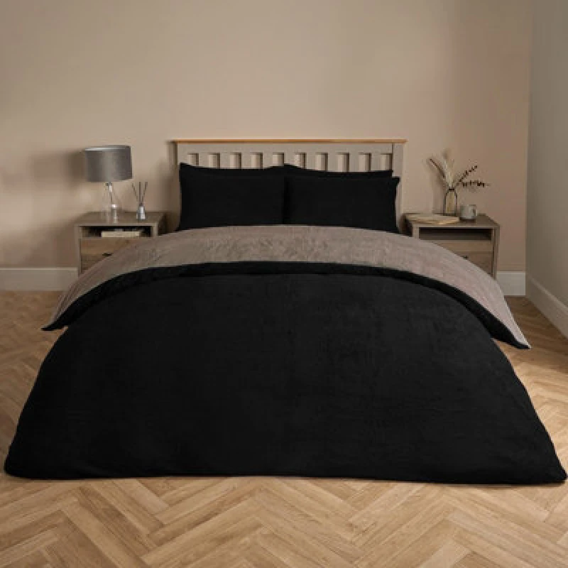 Image of OHS OHS Reversible Teddy Duvet Cover with Pillowcase in Natural Size: Single Natural Single Unisex 5027434222001