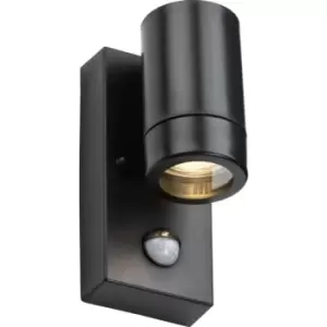 Image of Knightsbridge - eamon - 230V IP44 GU10 Polycarbonate Single wall light with pir - Black - EAPIR1BK