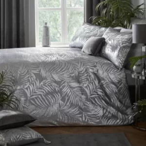 Image of ﻿Laurence Llewelyn-Bowen First Dates Silver Duvet Cover and Pillowcase Set Silver