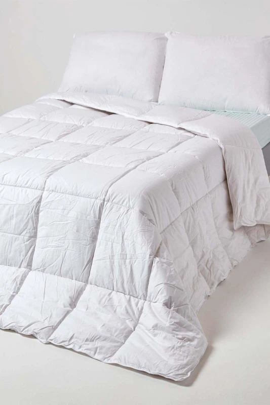 Image of Homescapes Indulgent Pure Mulberry Silk Blend 4.5 Tog Spring/summer Duvet, Super King