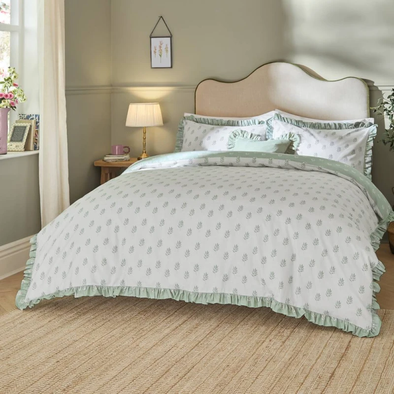 Image of Wylder Ava Leaf Print Reversible Duvet Cover Set in White Size: Double White Unisex Double