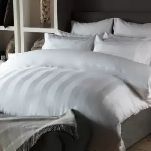 Image of Belledorm Central Park 240TC Egyptian Cotton Duvet Cover Set (Single) (White)