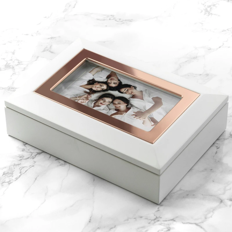 Image of Treat Republic Powder White and Rose Gold Trinket Box White