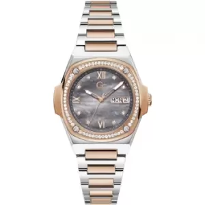 Image of Gc Gc Coussin Shape Lady Watch