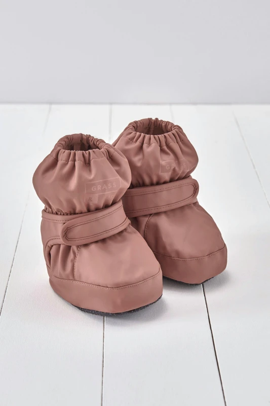 Image of Grass & Air PU Waterproof Baby Bootie in Rose Size: 6-12 m Rose Unisex 6-12 m