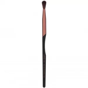 Image of Luxie 703 Narrow Blending Eye Brush