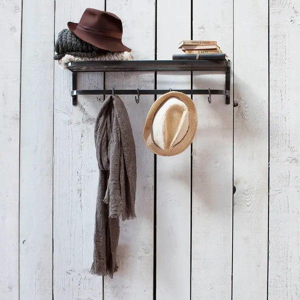 Image of Garden Trading Farringdon Luggage Rack, Steel