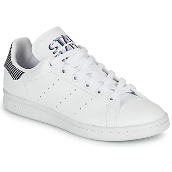 Image of adidas STAN SMITH J boys's Childrens Shoes Trainers in White
