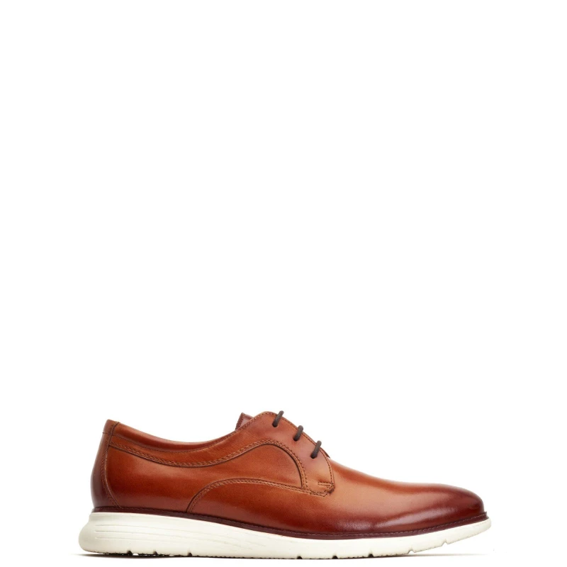 Image of Base London Base London Men Wing Derby in Tan Size: 11 Tan 11 Male 5038538363453