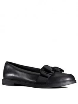 Image of Clarks Youth Scala Shine Bow Loafers - Black