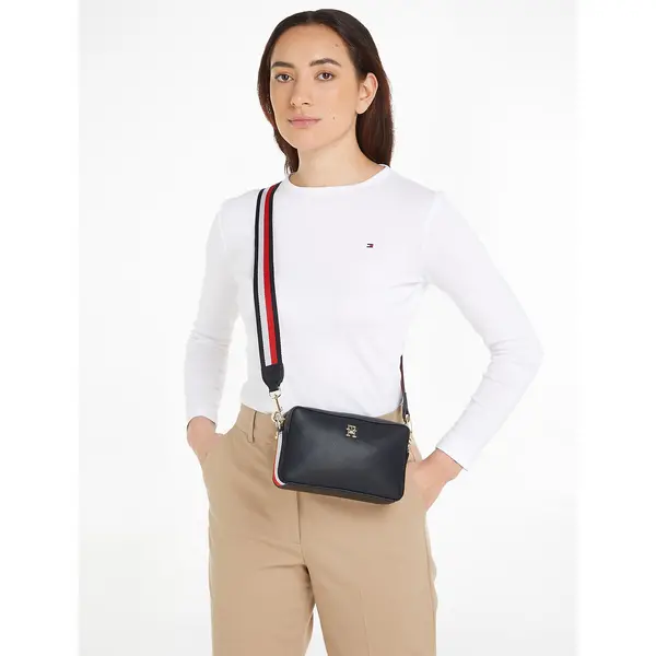 Image of TH Essential SC Camera Bag Corp