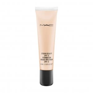 Image of MAC Studio Sculpt Foundation Nc15