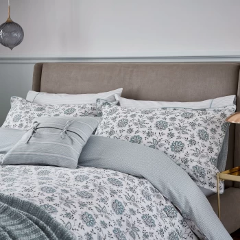 Image of Fable Light Green Cotton 'Cherine' Duvet Cover Set - double