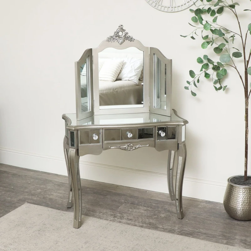 Image of Melody Maison Mirrored Dressing Table And Vanity Mirror - Tiffany Range Metallic Silver