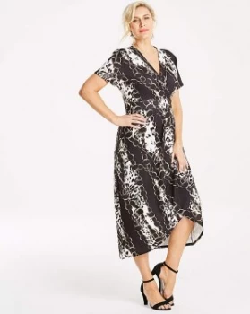 Image of Quiz Curve Multi Print Dress