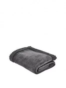 Image of Catherine Lansfield Velvet and Faux Fur Throw