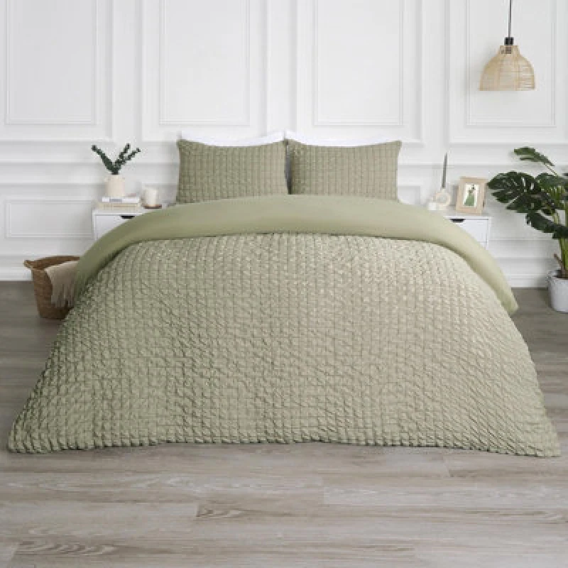 Image of OHS OHS Luxury Seersucker Duvet Cover Set Geo Pillowcase Quilt in Light Green Size: Double Light Green Double Unisex 5027434182251