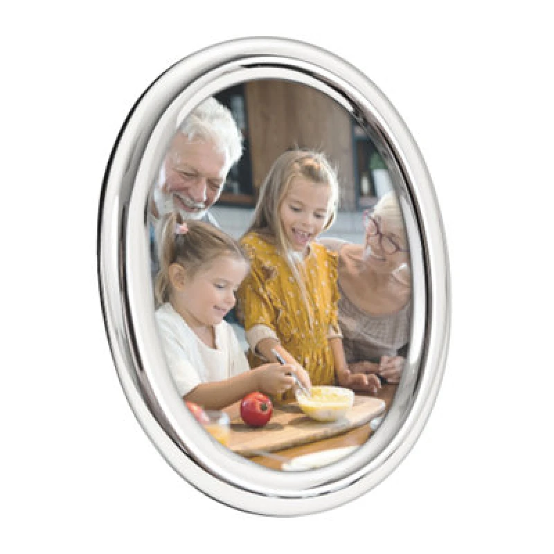 Image of Happy Homewares Contemporary Oval Silver Plated Metal 5 X 7 Picture Frame With Rounded Border