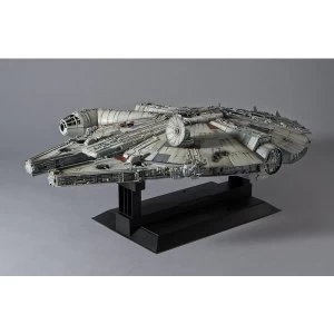 Image of Millenium Falcon (Star Wars Episode IV) 1:72 Bandai Perfect Grade Model Kit