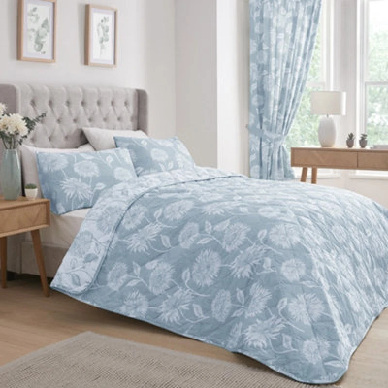 Image of Dreams & Drapes 'Chrysanthemum' Reversible Bedspread Blue
