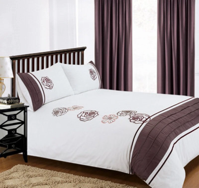 Image of Intimates Elegant Embroidered Duvet Cover & Pillowcase Set Size: King Multicolor Unisex King