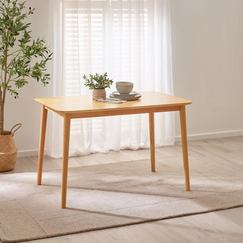 Image of FurnitureboxUK FurnitureboxUK Lynton 4 Seat Rustic Solid Wood Farmhouse Dining Table in Light Oak Light Oak One Size Unisex 5056784304785