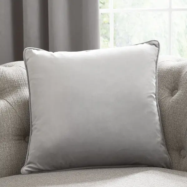 Image of Laurence Llewelyn-Bowen Montrose Cushion Silver