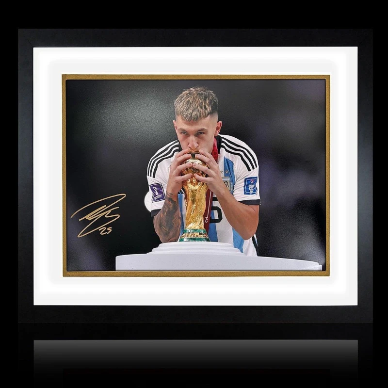 Image of The Fan Cave Lisandro Martinez Signed Argentina Deluxe Mount Fr Red unisex 550x450mm